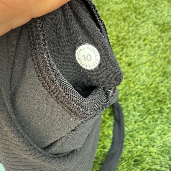 VGUC Lululemon Align™ Tank Top Light Support, A/B Cup - Picture 8 of 10